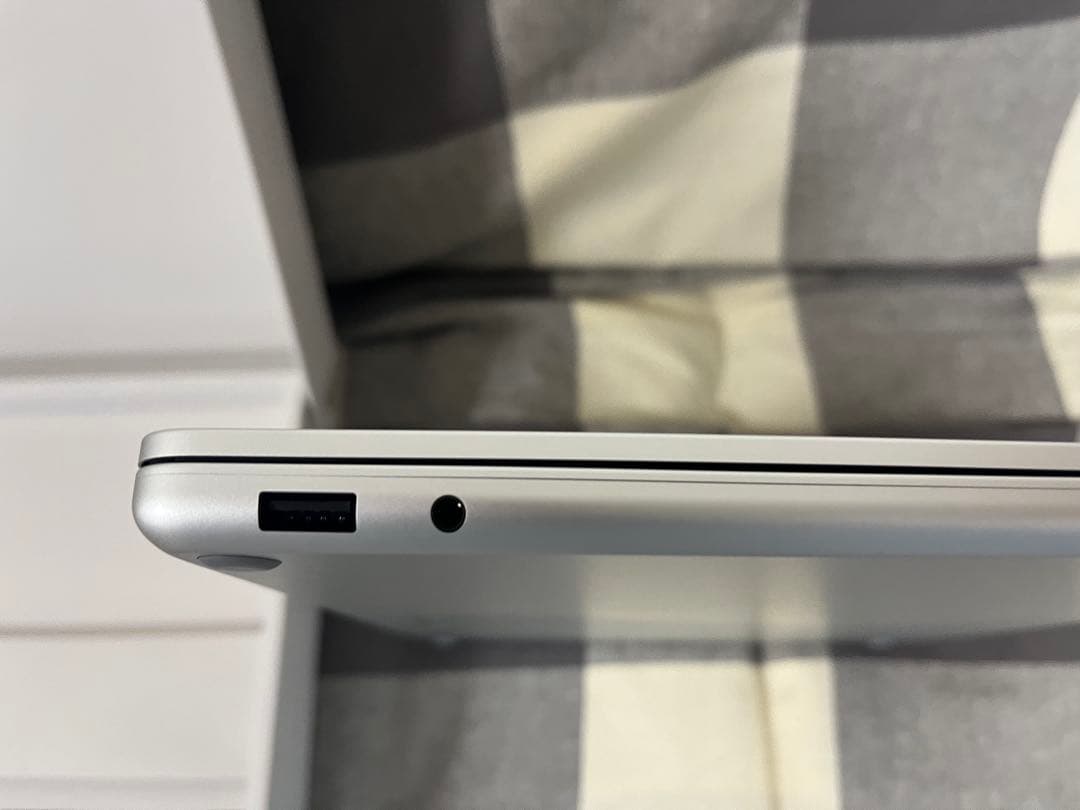 Microsoft Surface Laptop 13 本体