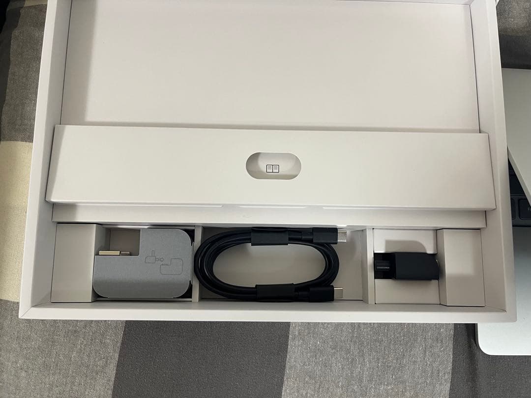 Microsoft Surface Laptop 13 本体