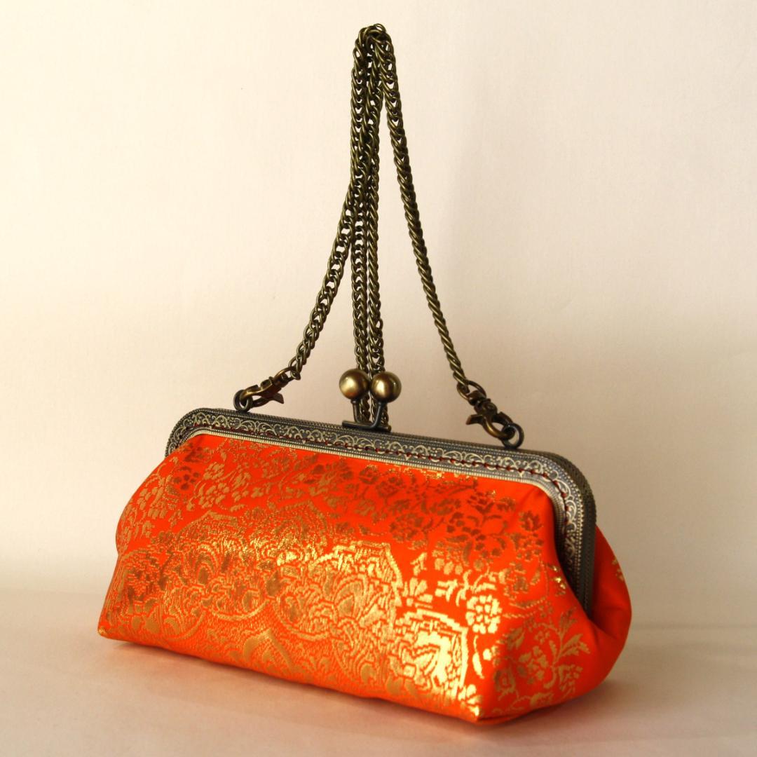 金箔帯をリメイクしたがま口バック/着物にも洋服にも合う/帯リメイクバッグ