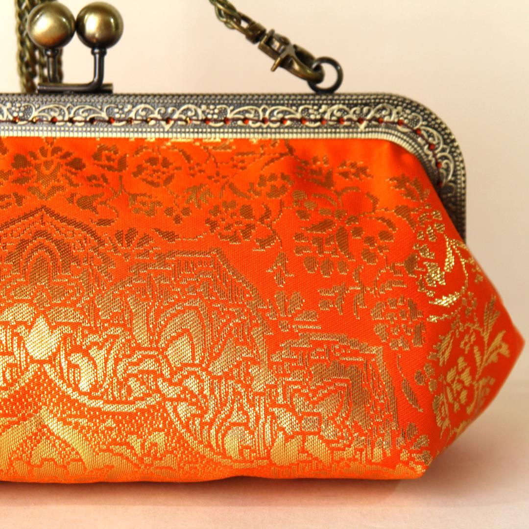 金箔帯をリメイクしたがま口バック/着物にも洋服にも合う/帯リメイクバッグ