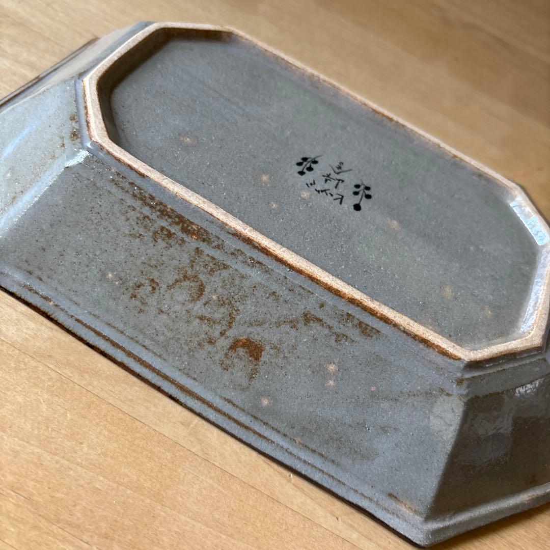 ヒヅミ峠舎　隅切角皿　プレート