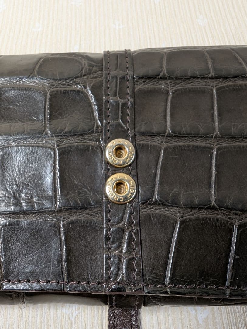 クロコダイル長財布 ブラウン かぶせタイプ