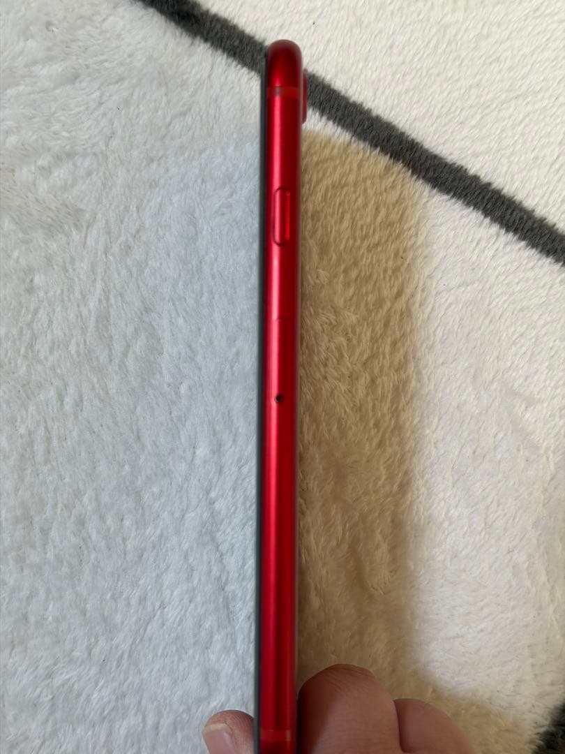 iPhone SE（第2世代）レッド 64GB