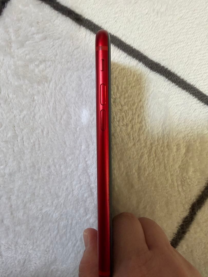 iPhone SE（第2世代）レッド 64GB