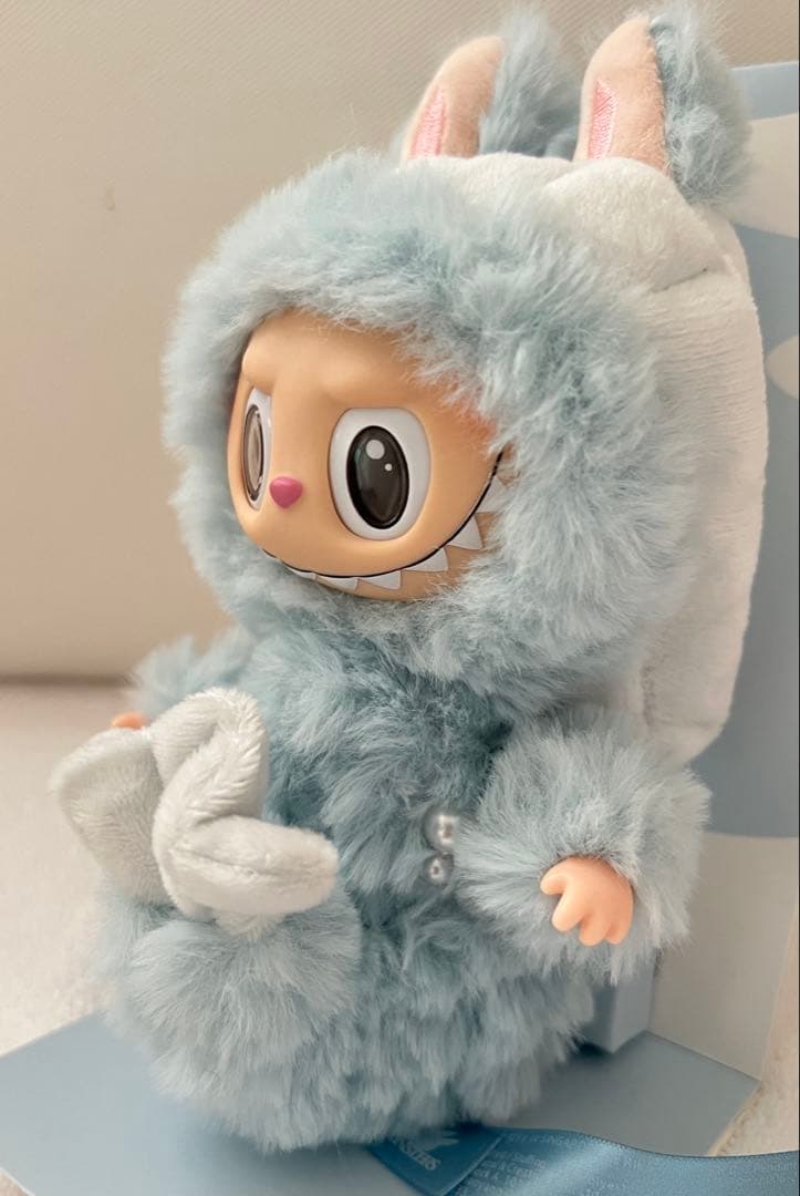 【新品】海外限定LABUBU ラブブ ぬいぐるみ ふわふわ