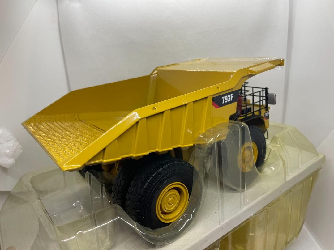 フィアット君　602-005 1/50 CAT 793F MINING