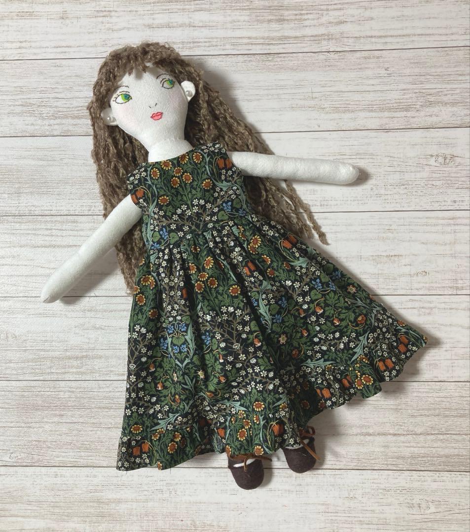 ハンドメイド着せ替え人形　ケープさん