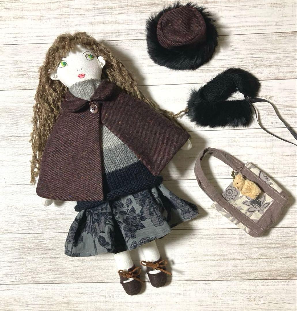 ハンドメイド着せ替え人形　ケープさん
