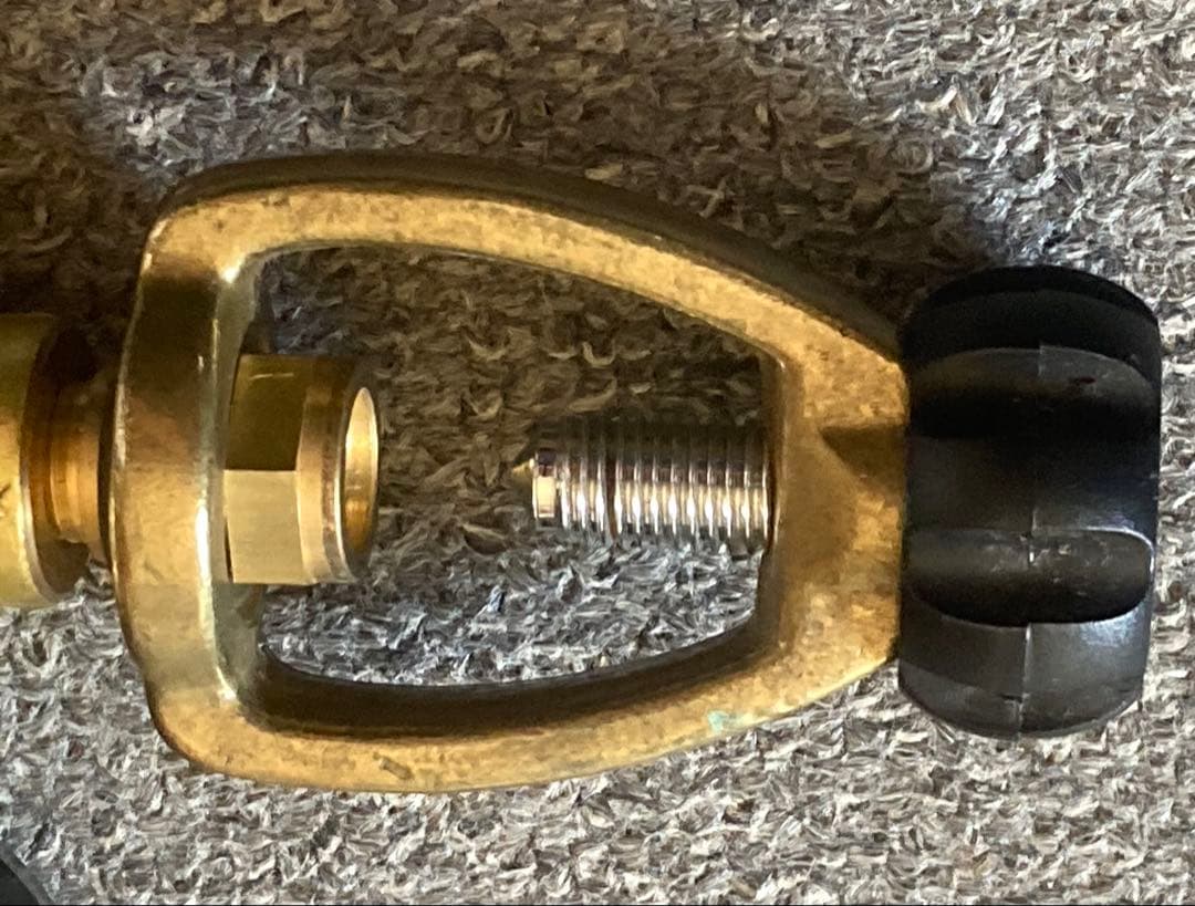 ジャンク品 ボンベアダプター