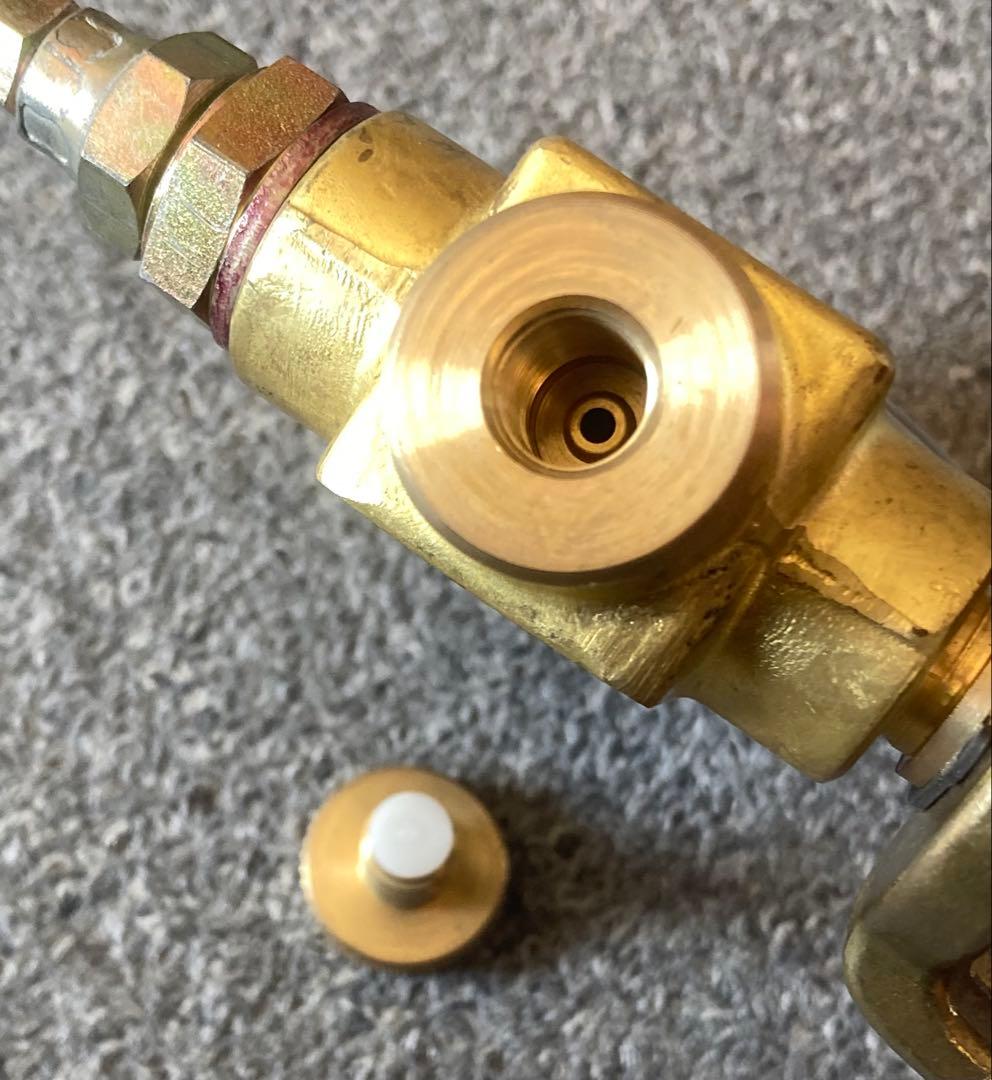 ジャンク品 ボンベアダプター