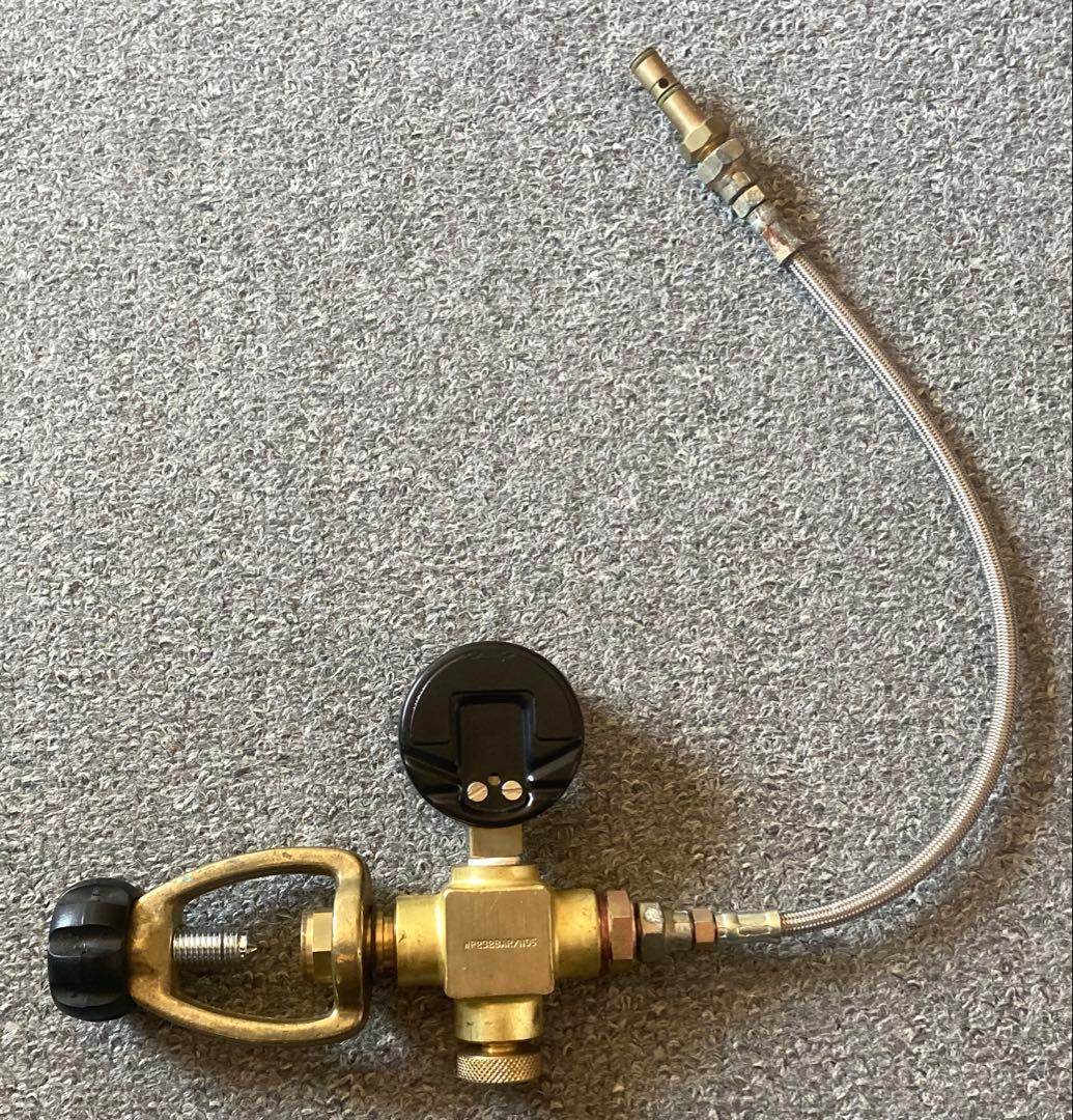 ジャンク品 ボンベアダプター