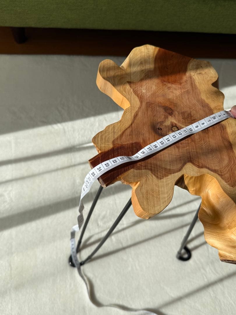 ミニ　コーヒーテーブル　サイドテーブル　天然木　一枚板(k008)一点もの