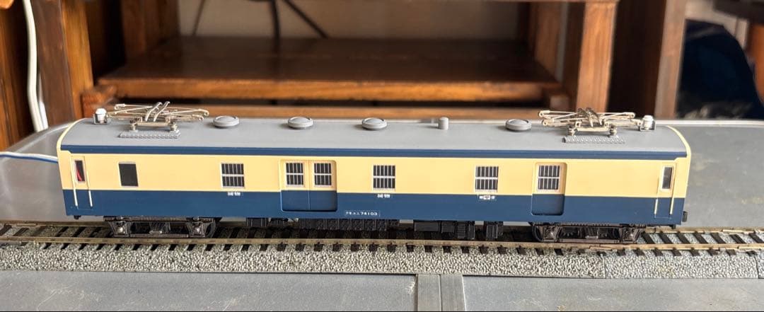 カツミ　クモユニ74 スカ色