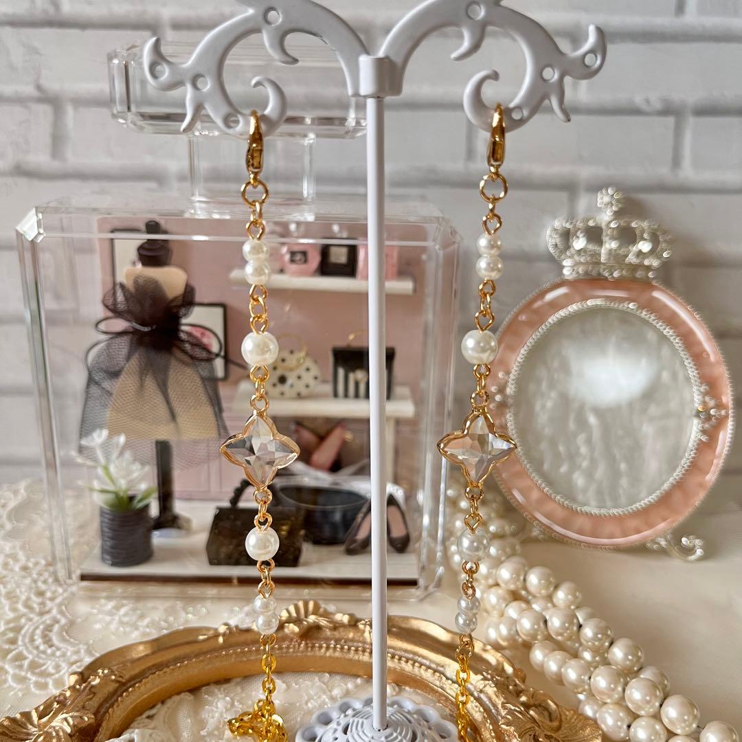 ♪❤️ 花　パール　ガラスチャーム　マスクチェーン　メガネチェーン　メガネ