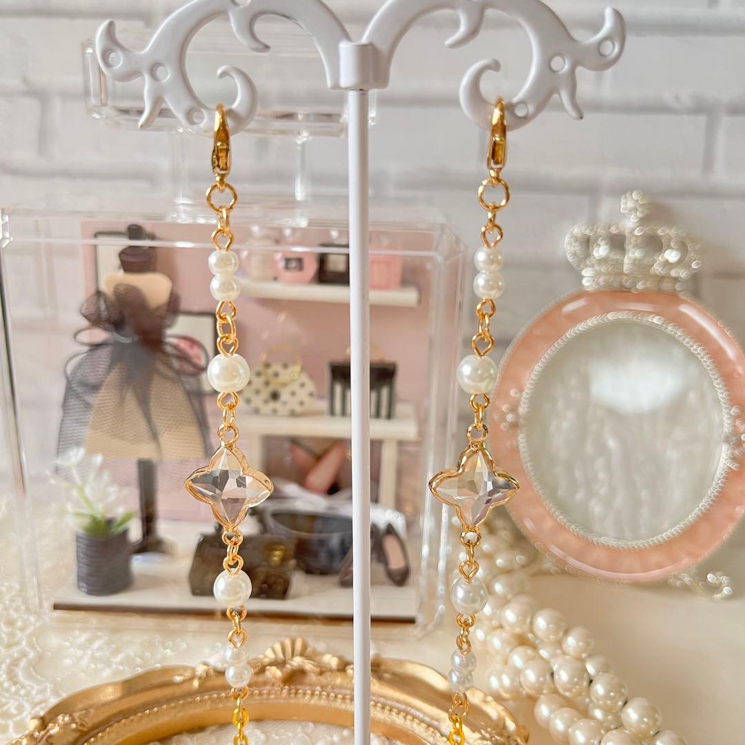 ♪❤️ 花　パール　ガラスチャーム　マスクチェーン　メガネチェーン　メガネ