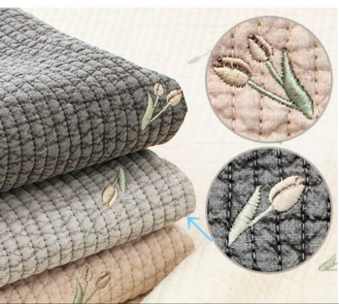 程よいサイズでポケットいっぱいヌビバッグ　グレー×チューリップ　ハンドメイド