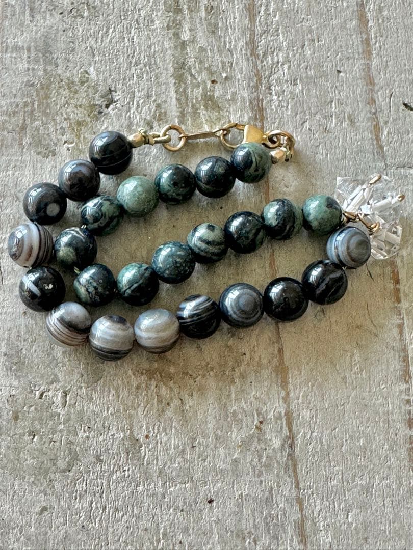 【大天使ミカエルの守護剣】ライバルを遠ざけ独り勝ち 強力ハーキマーダイヤモンド