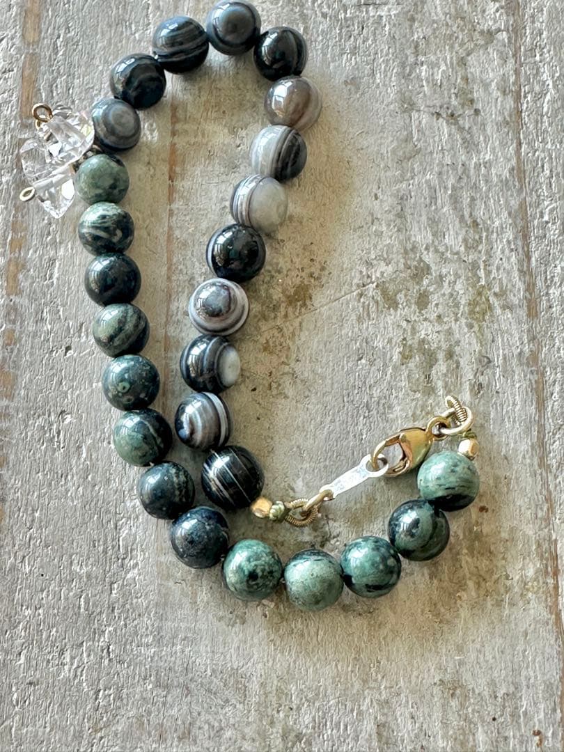 【大天使ミカエルの守護剣】ライバルを遠ざけ独り勝ち 強力ハーキマーダイヤモンド