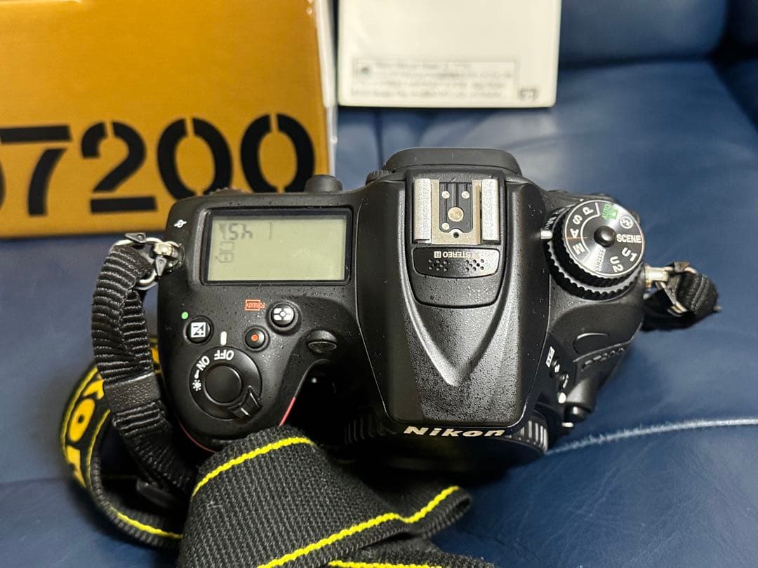 ニコン Nikon D7200 ボディ デジタル一眼レフカメラ おまけ多数
