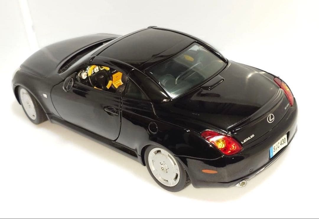 お値下げ可能　レクサス　SC430 1/18