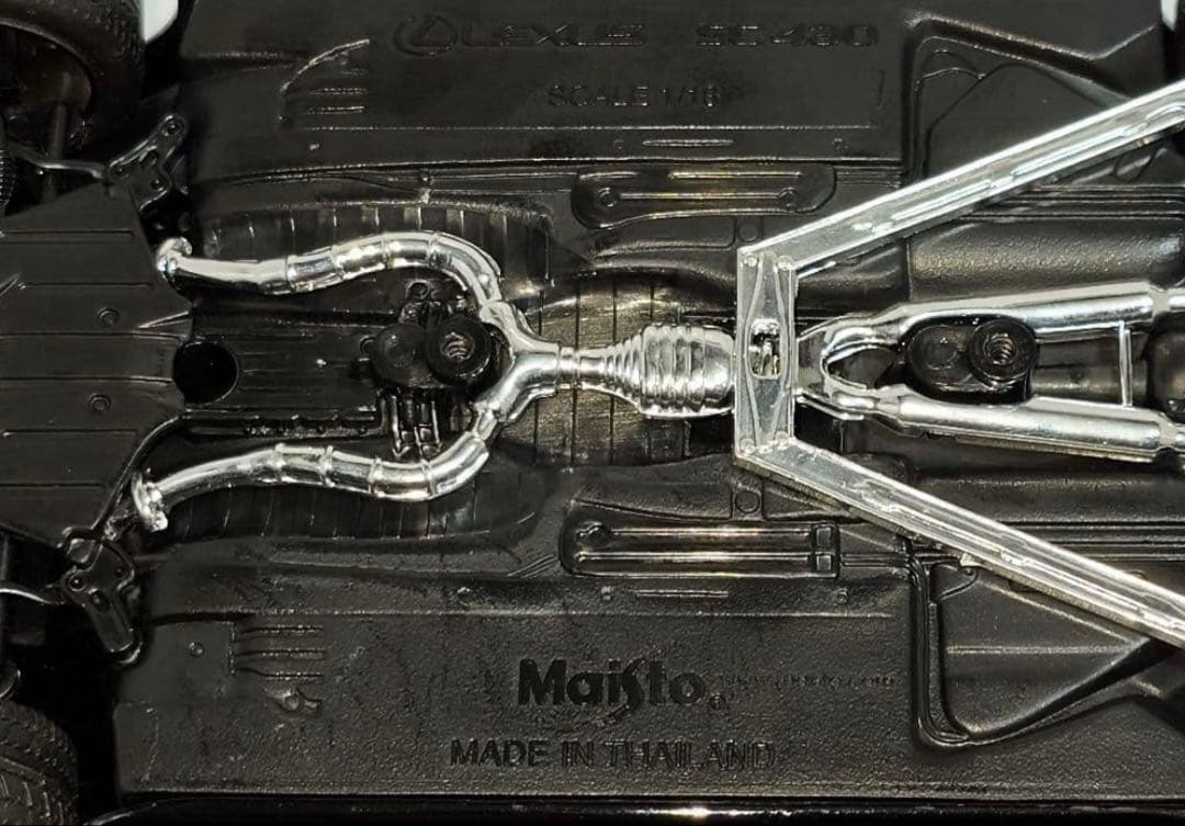 お値下げ可能　レクサス　SC430 1/18