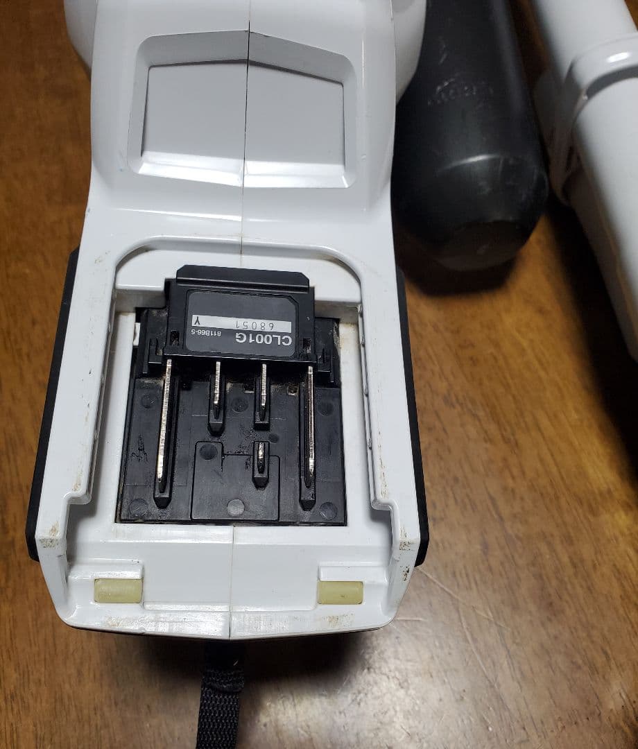 makita マキタ 充電式クリーナー CL001G 本体のみ 40V 中古