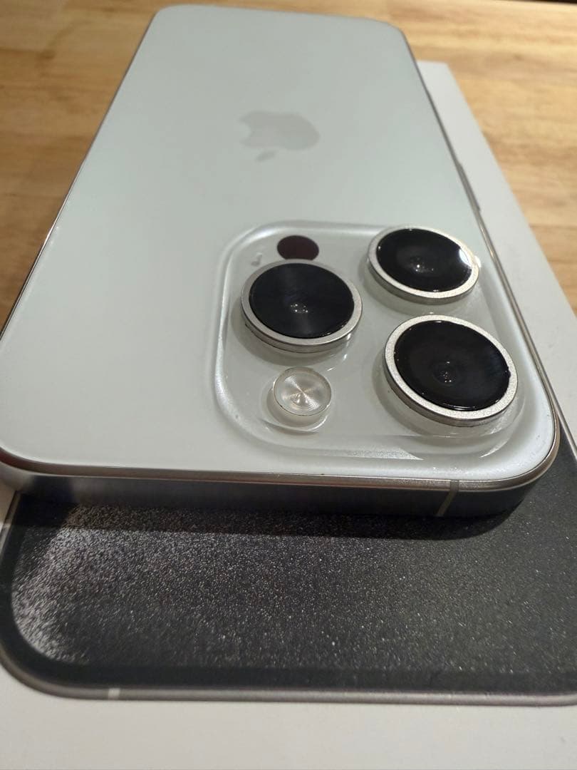 Apple iPhone 15 Pro スペースブラック 本体