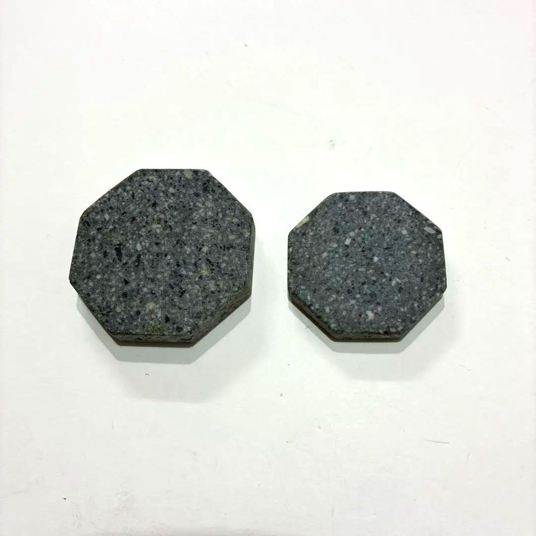 遠野の銘石　花崗斑岩　八角2種類