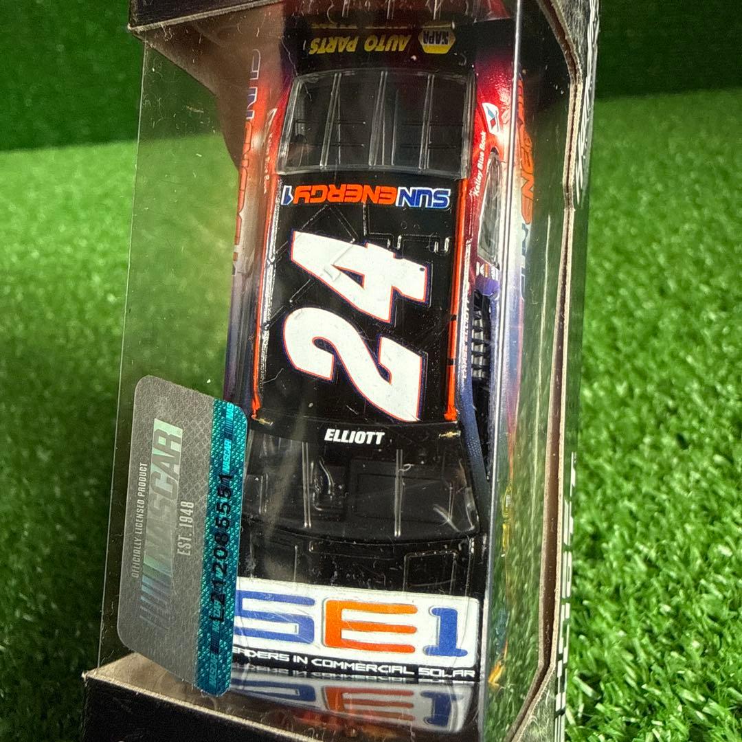 a230-9】ナスカー チェイス・エリオット/ジェフ・ゴードン #24 計3台