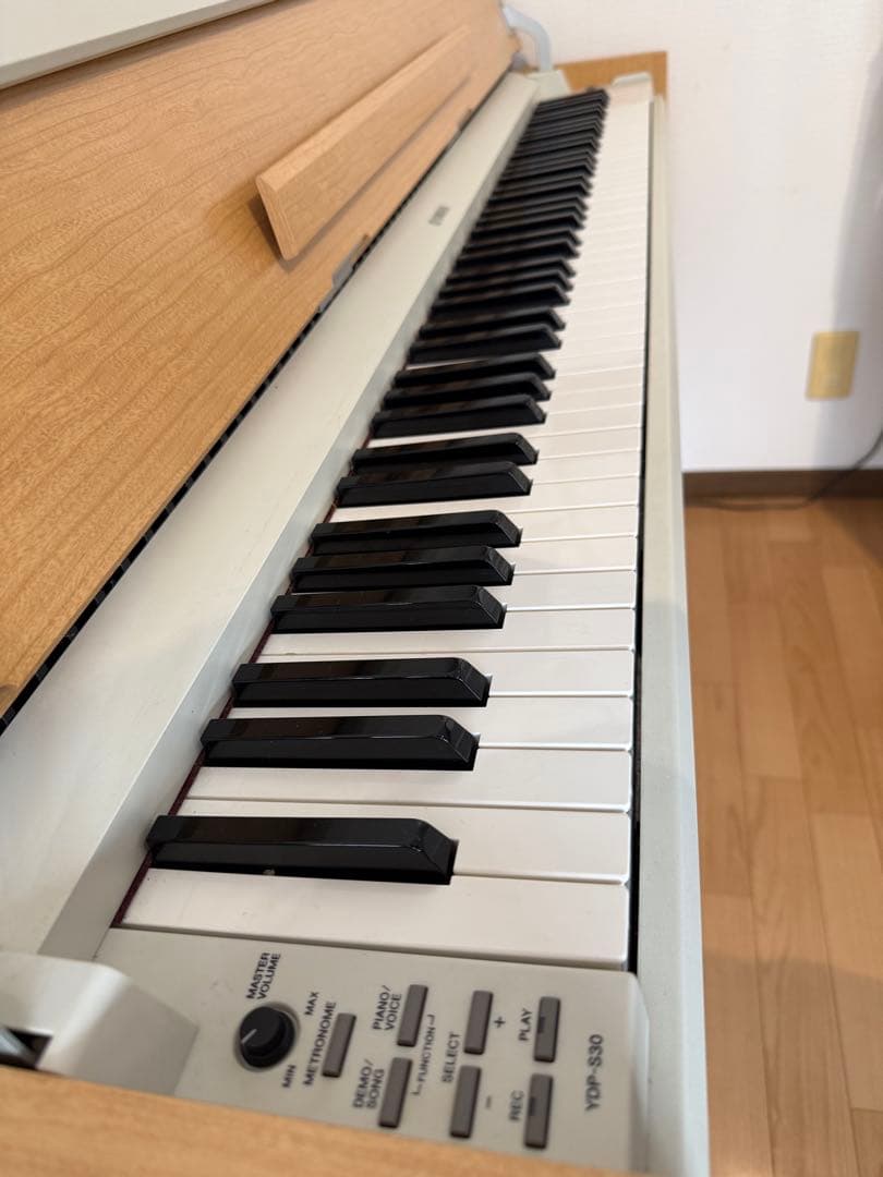 YAMAHA 電子ピアノ