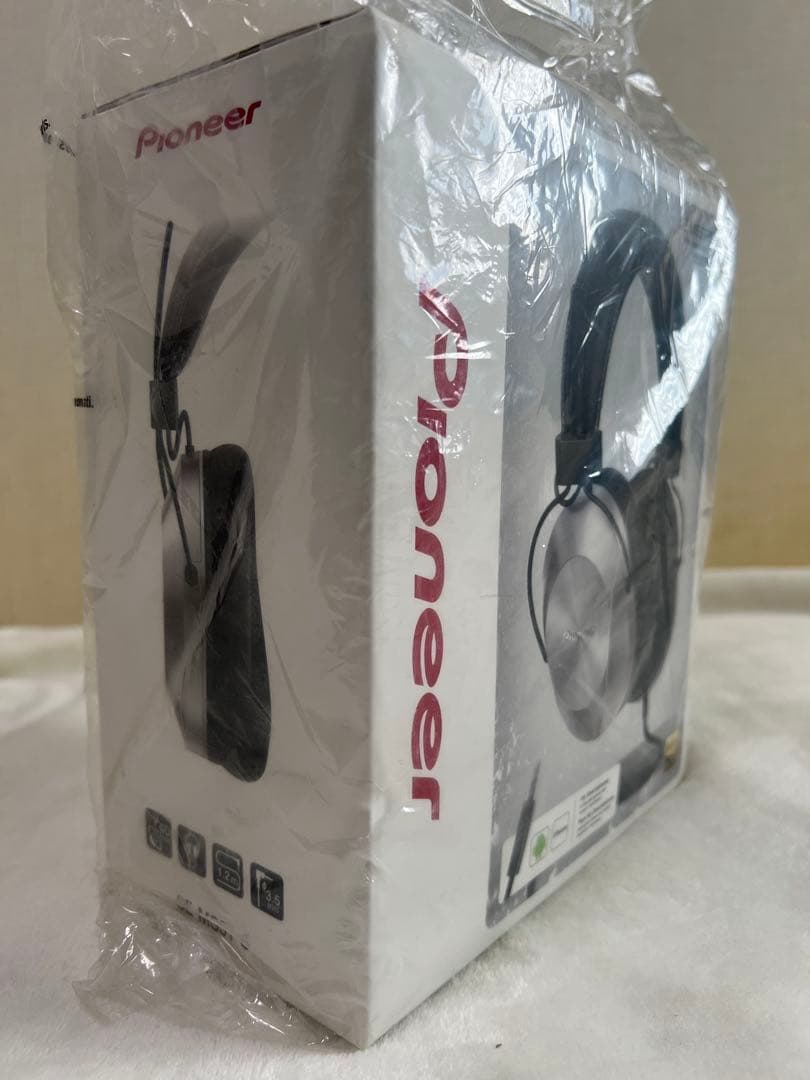【新品未使用未開封】Pioneer SE-MS5T-S 有線ヘッドホン★シルバー