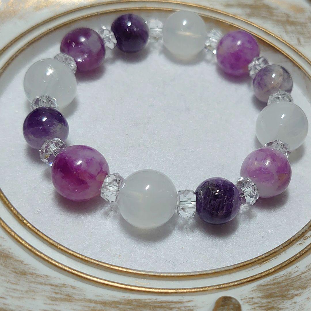 艶やかなレピドライトマイカが際立つ天然石ブレス　素敵な逸品