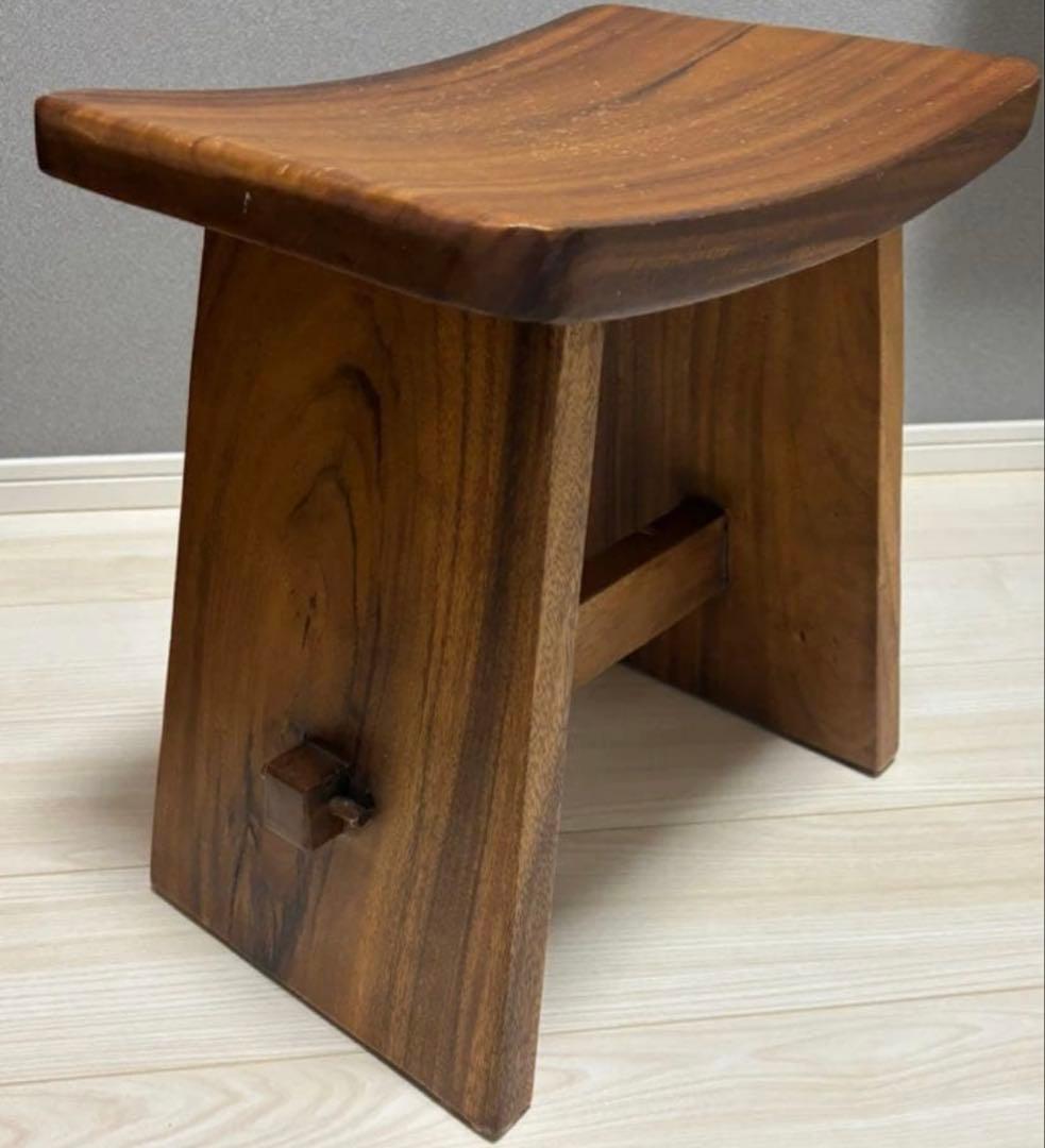 ★★ZARA ★★ 曲線的座面木製スツール　1脚