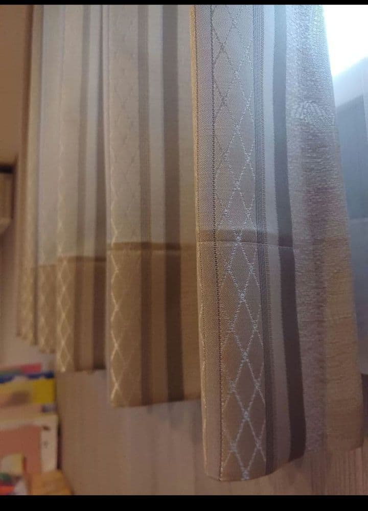 カーテン　丈208cm×幅187cm　2倍ひだ　レース　タッセル付　ベージュ