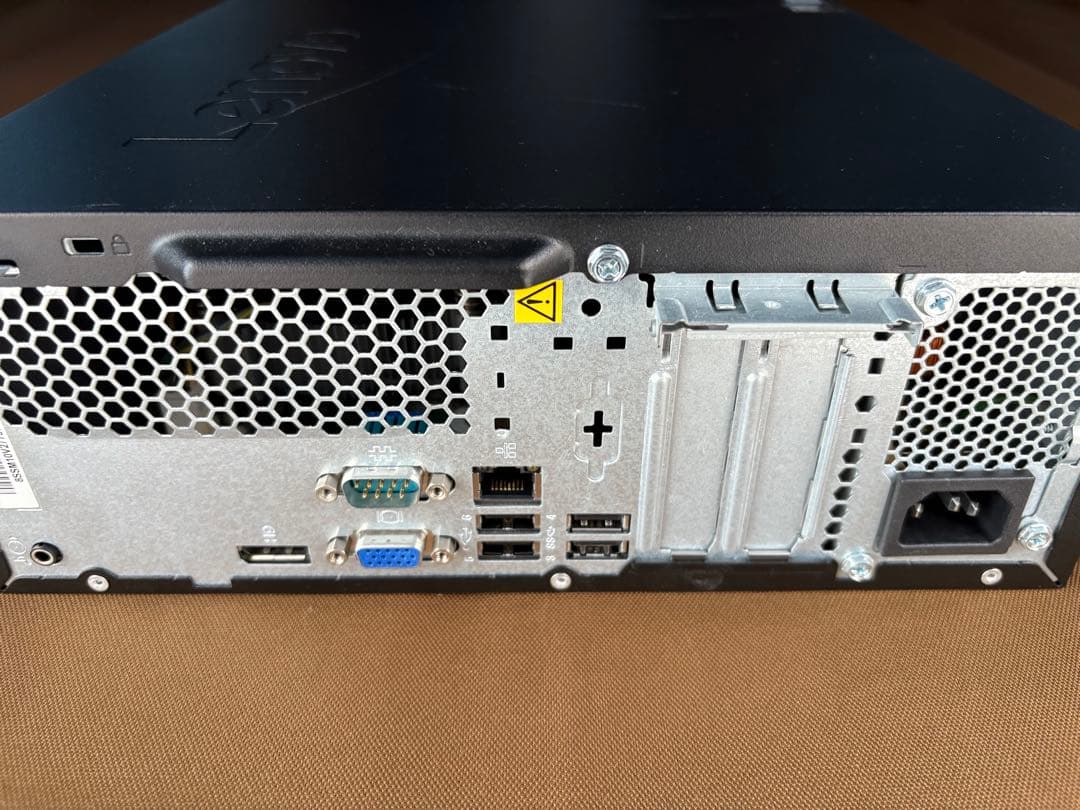 ThinkCentre 第8世代i3 メモリ16GB SSD＋HDD Win11