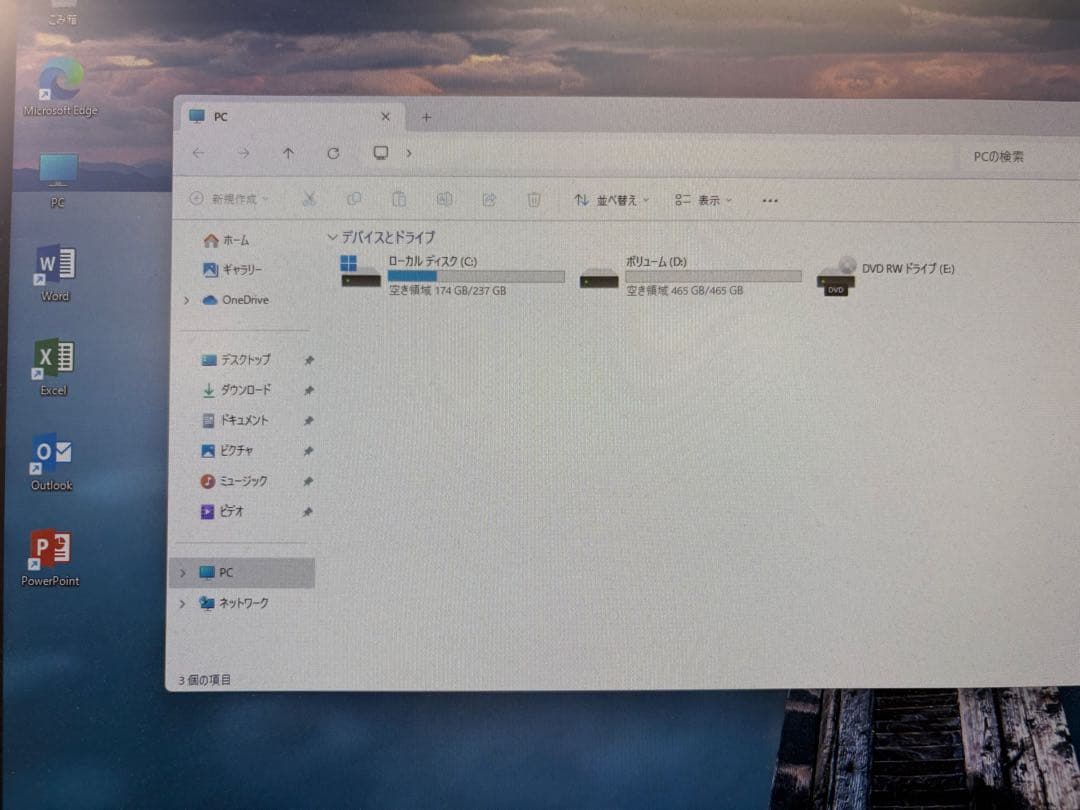 ThinkCentre 第8世代i3 メモリ16GB SSD＋HDD Win11
