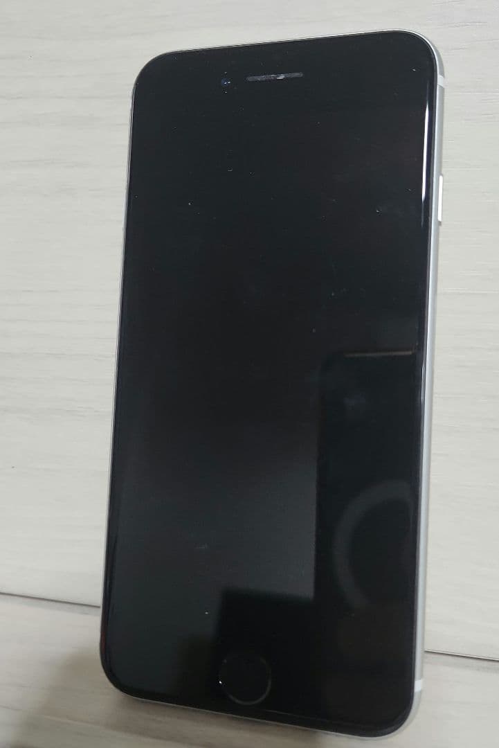 iphone se 第二世代 64GB