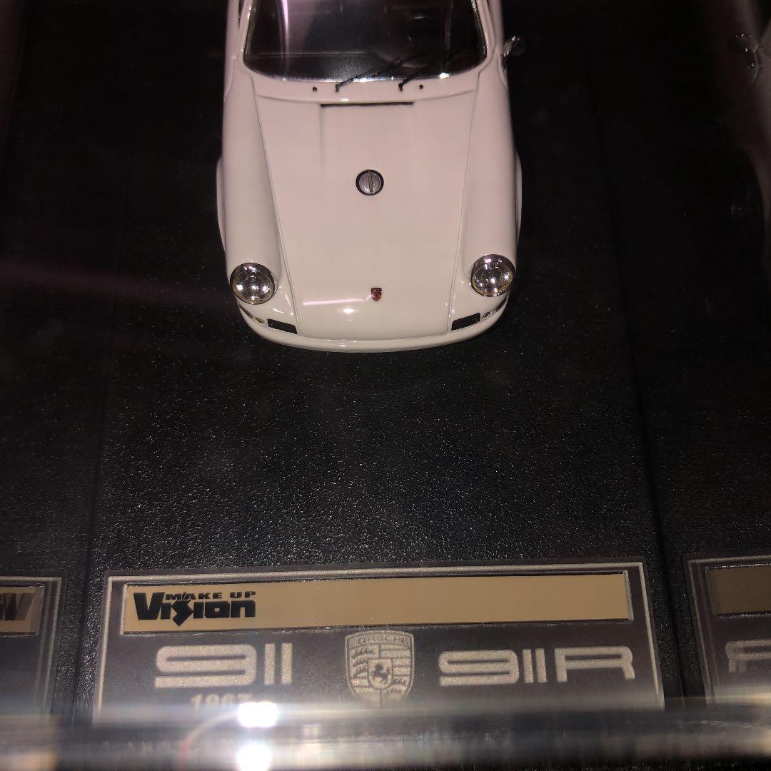 メイクアップビジョンの1／43ポルシエ911Ｒホワイト／ブラックストライプ