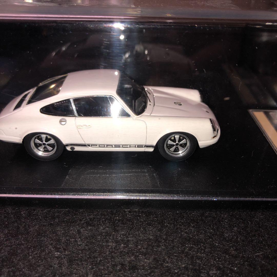 メイクアップビジョンの1／43ポルシエ911Ｒホワイト／ブラックストライプ