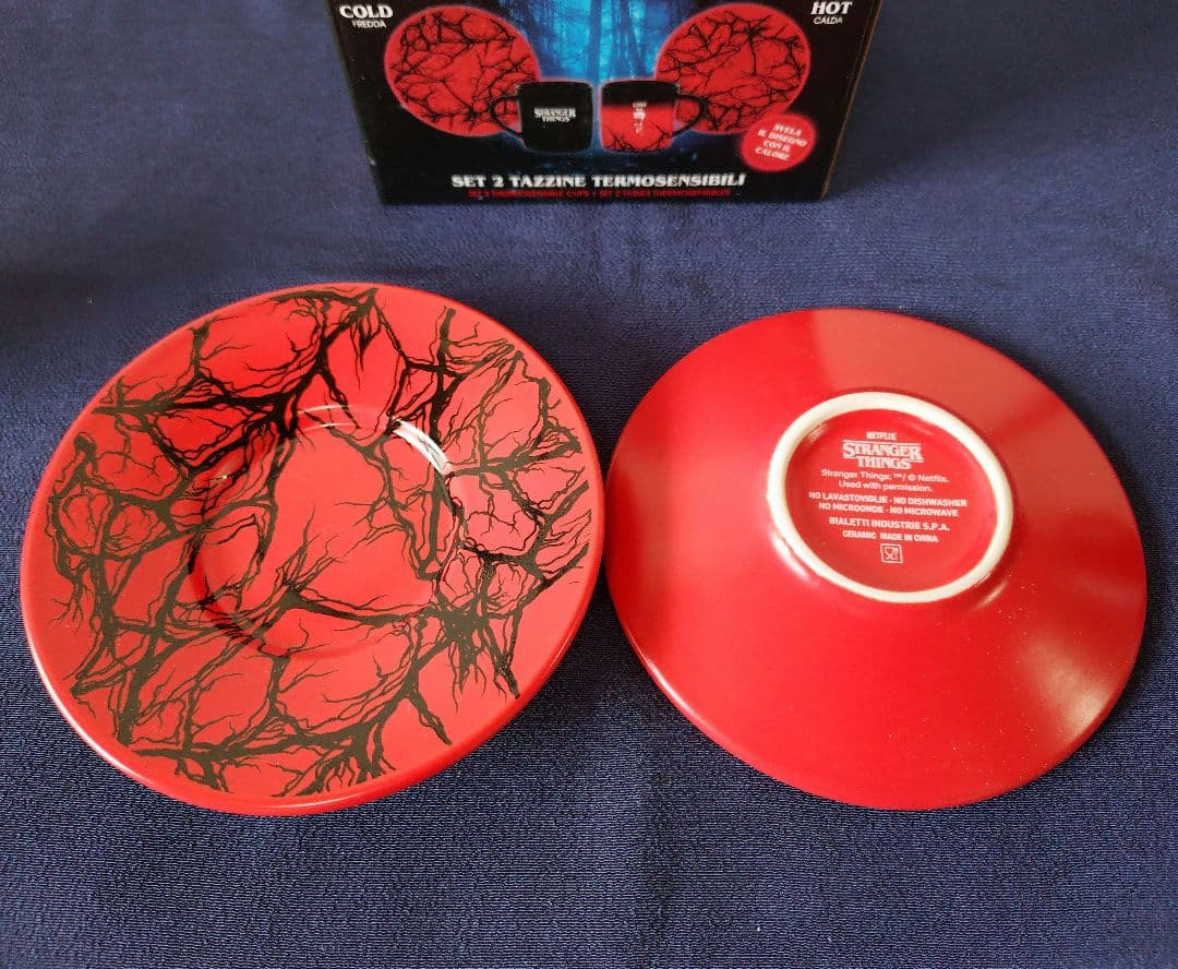 ビアレッティ ストレンジャー・シングス ヒートチェンジング カップ＆ソーサー