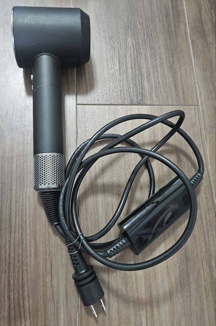 dyson　ダイソン　ドライヤー