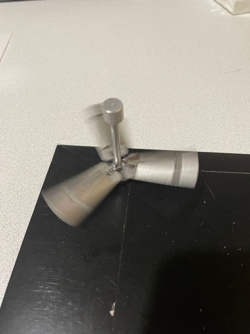 変形コマ　重さ約100グラム　コマ大戦　こま　最終値下げ