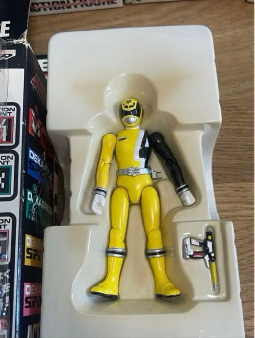 特捜戦隊　デカレンジャー　フィギュア　戦隊ヒーロー　特撮 平成　おもちゃ レア