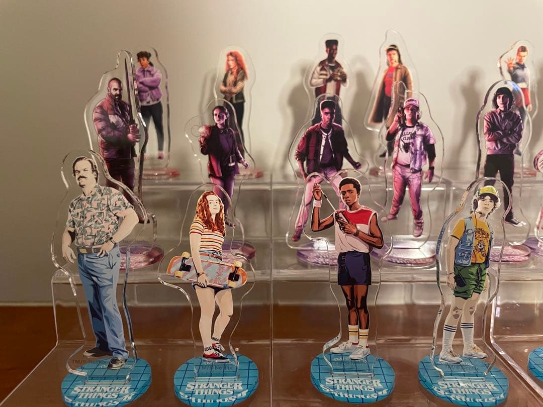 ストレンジャーシングス アクリルスタンド　 9個セット