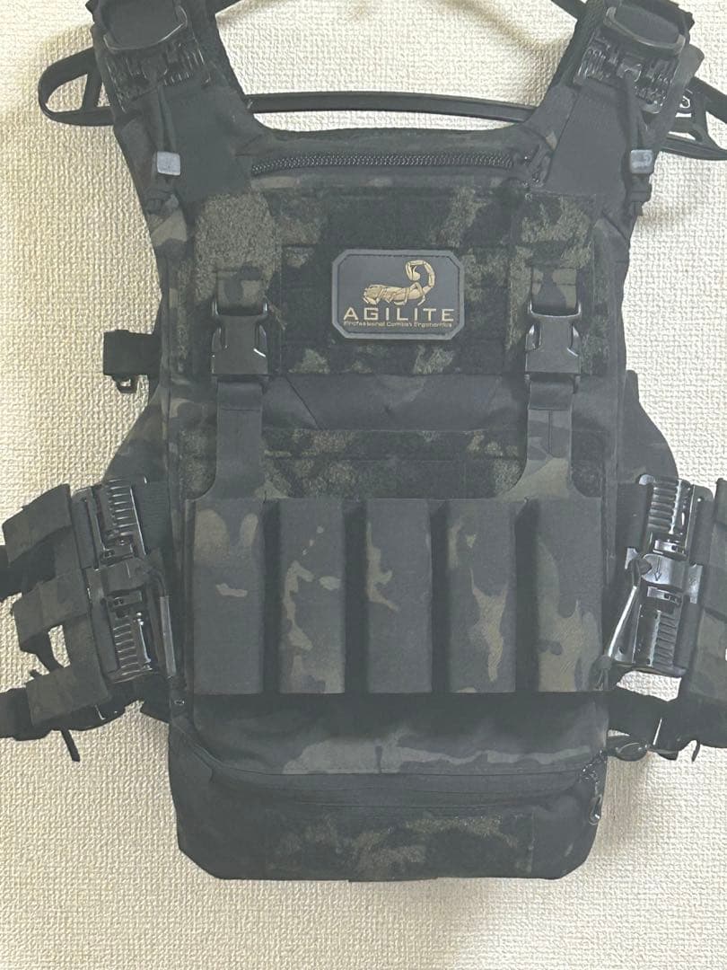 【美品】実物AGILITE K19 実物装備多数マルチカムブラック esstac