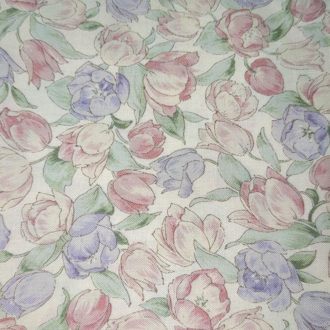 あ*ん様 リカちゃんハンドメイド服　ピンクのチューリップ柄のドレス