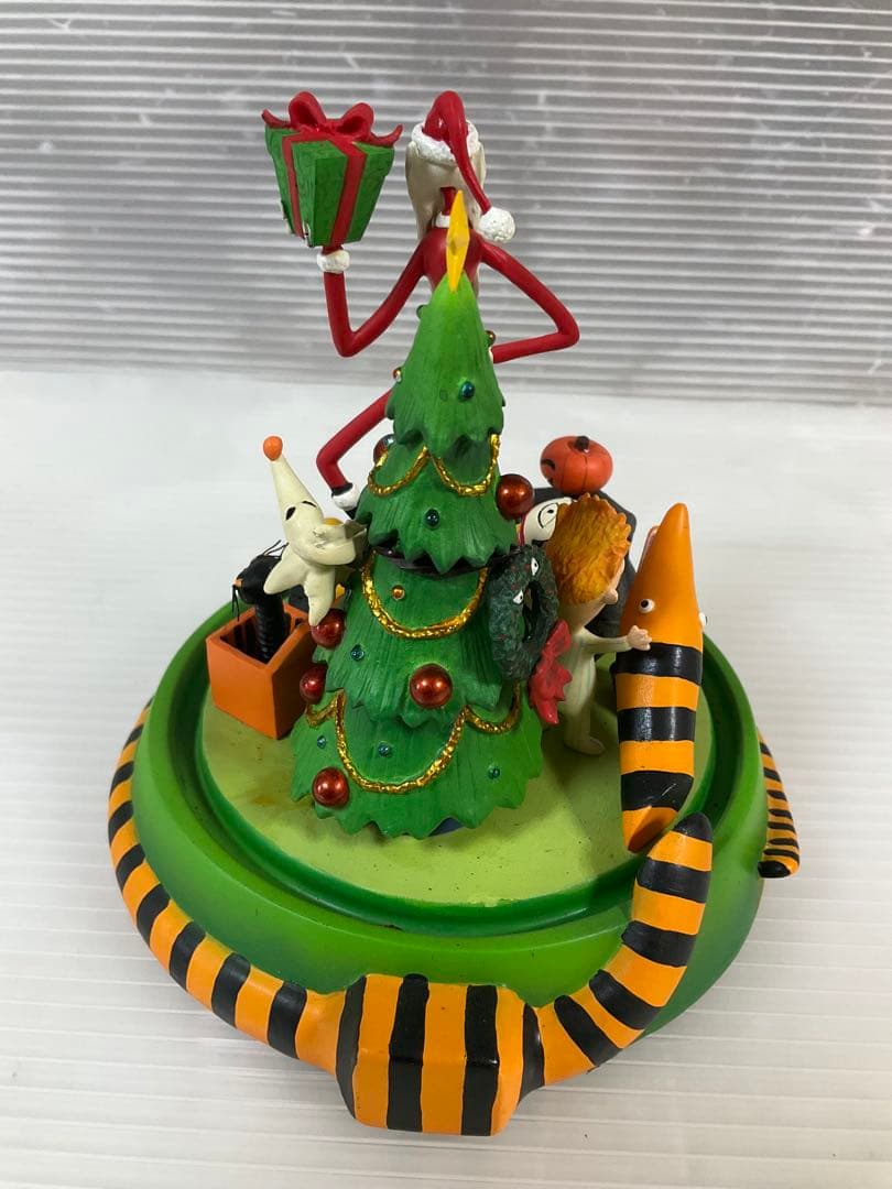 3000個限定 ナイトメア ビフォア クリスマス ドームヴィネット Disney