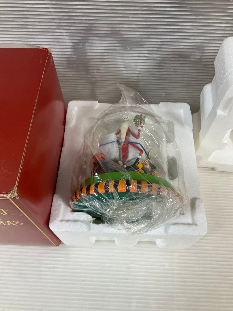 3000個限定 ナイトメア ビフォア クリスマス ドームヴィネット Disney