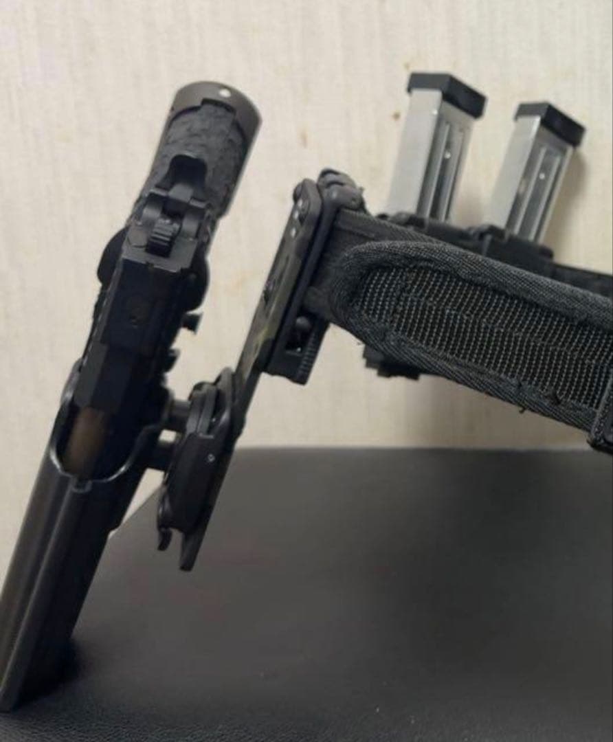 実物　ハイキャパ　ホルスター　コンバットマスター　tti staccato