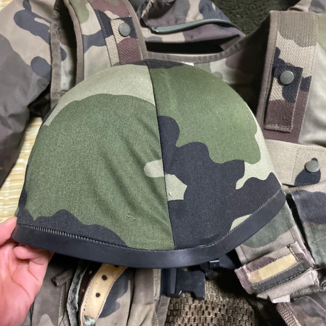 フランス軍　迷彩服　上下　ベスト　f1ヘルメット